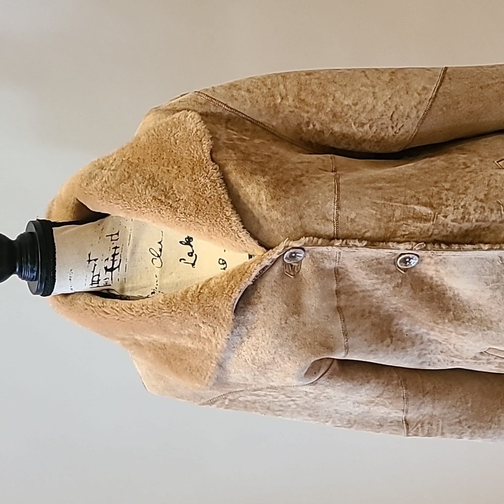 Gian Moti 100% Sheapskin Shearling coat size 38 Medium - Picture 2 of 16